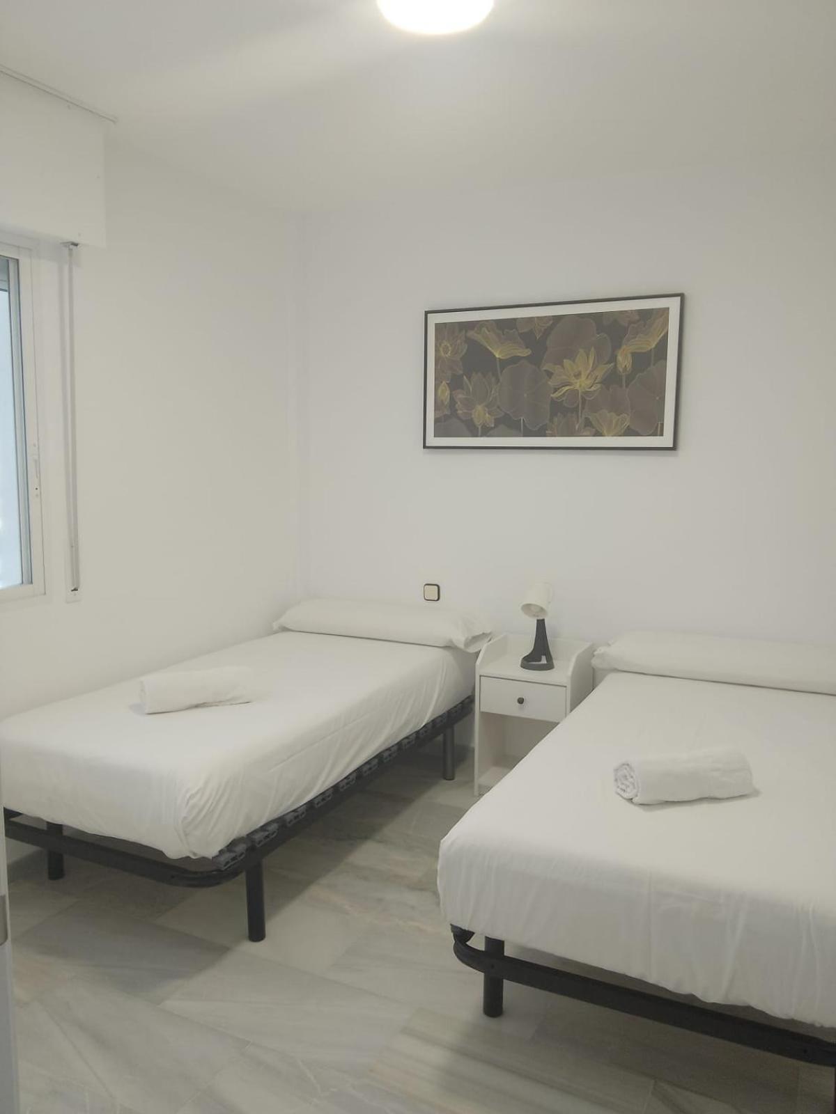 Fuengirola Puerto 2 Room & Parking Экстерьер фото